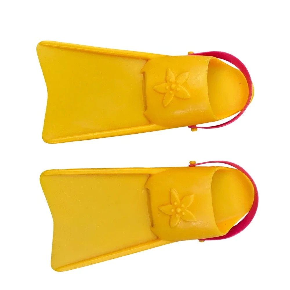 Pleasant Company Retired‎ American Girl Of Today Swim Set FINS ONLY yellow
